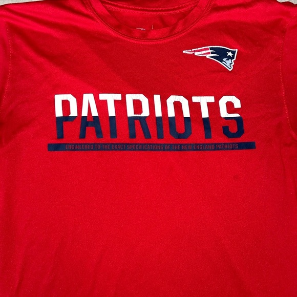 Nike Red New England Patriots Shirt - Picture 3 of 8